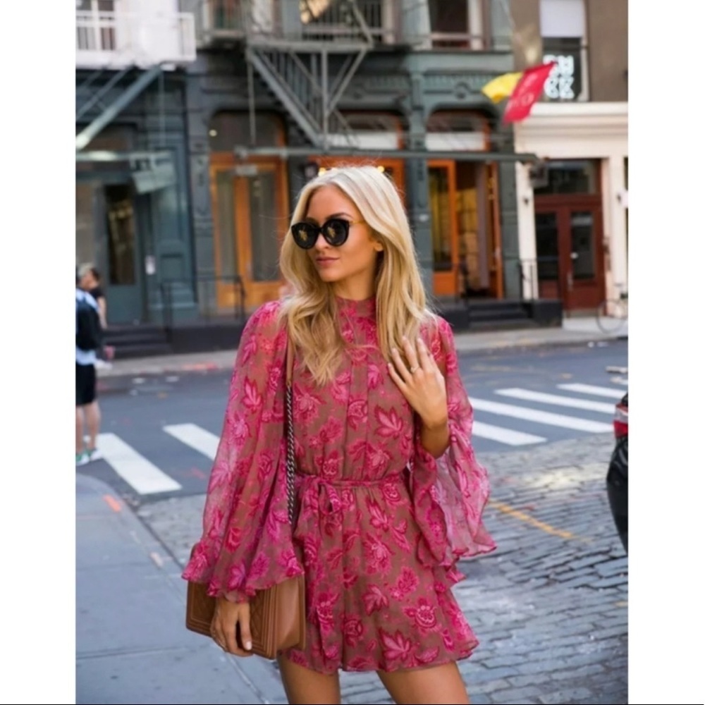🎉CLEARANCE🏷️🏷️❣️The GABRIELA Floral Chiffon Romper